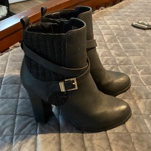 Black women's Juicy Couture boots